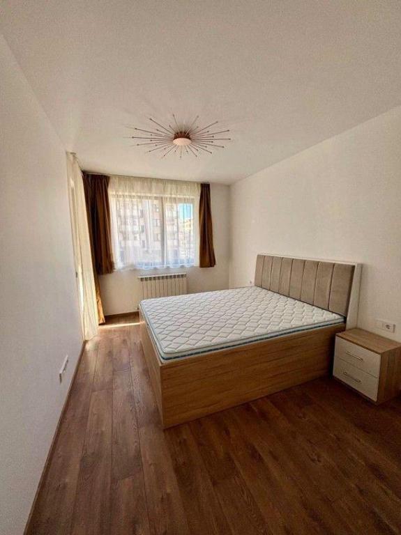 Двустаен в град София, Кръстова вада