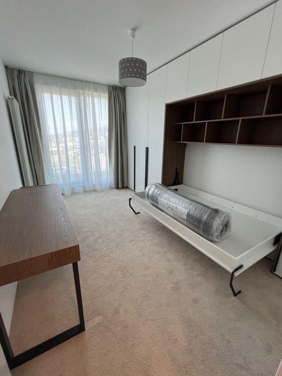fff - 4