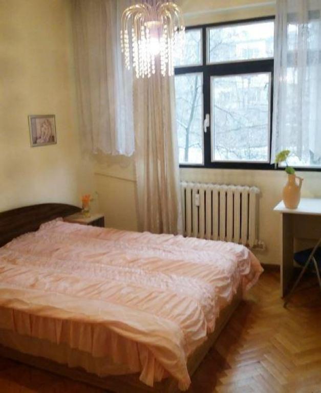Двустаен в град София, Изток
